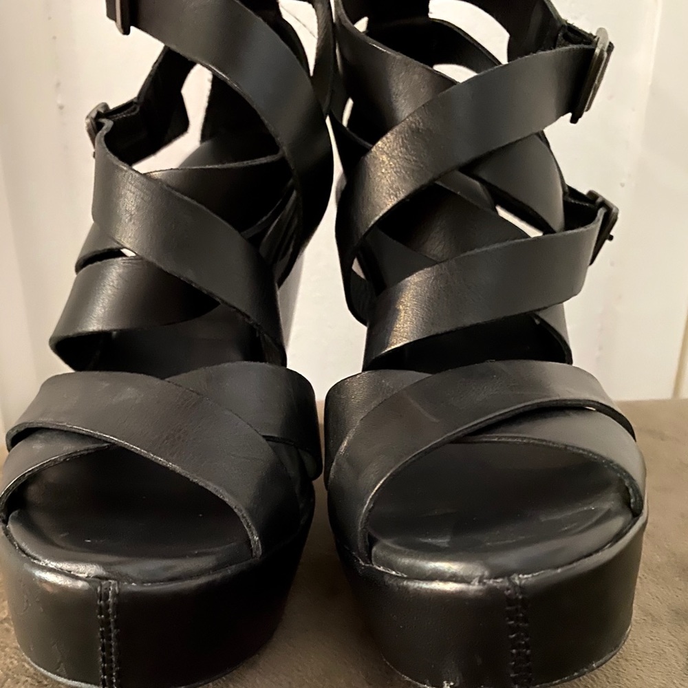 Black Leather-like Wedges
